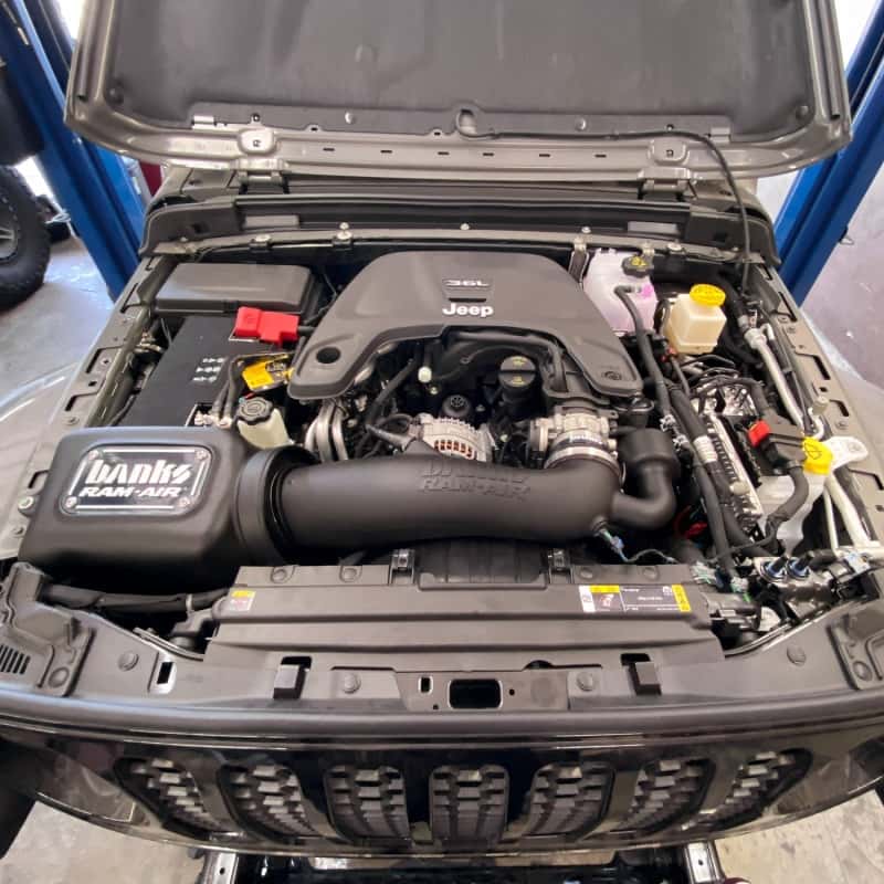 Banks Power — Banks Power 18-20 Jeep 3.6L Wrangler (JL) Ram-Air Intake System
gbe41843
AirIntKt - view 10