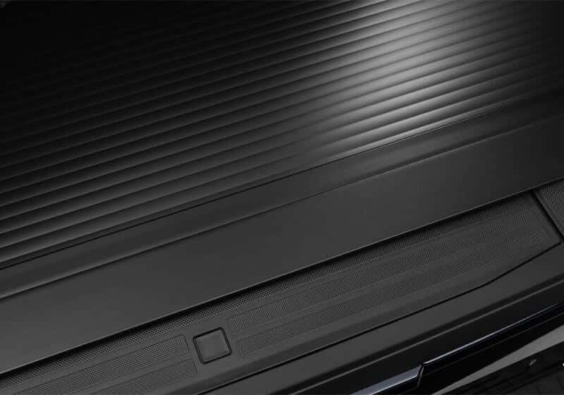 Retrax — Retrax 17-18 Super Duty F-250-350 Short Bed RetraxONE XR - view 9