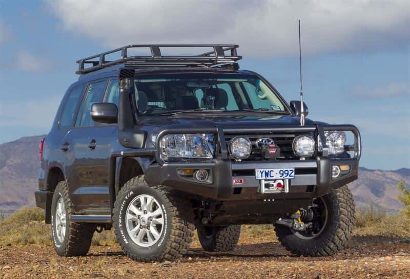 ARB — ARB Bumper/Fitting Kit Bundle 3415150
Winch Bumper - view 1