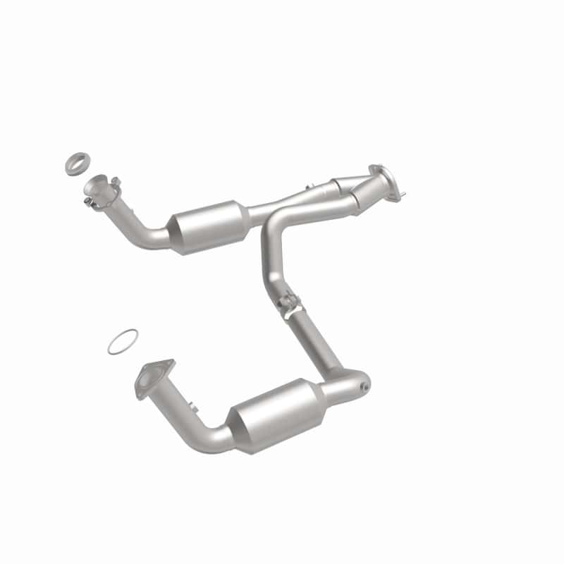 Magnaflow — MagnaFlow Conv Direct Fit OEM 2005 GMC Sierra/Chevrolet Silverado 1500/Cadillac Escalade Underbody
California - view 10