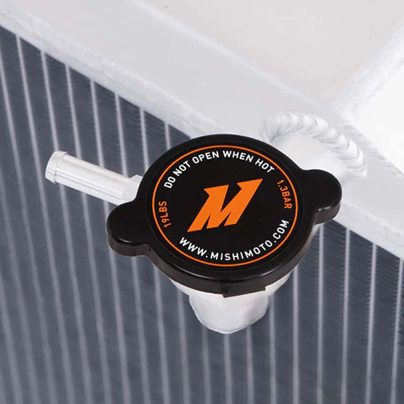 Mishimoto — Mishimoto 81-90 Toyota Land Cruiser FJ60 Aluminum Radiator - view 7