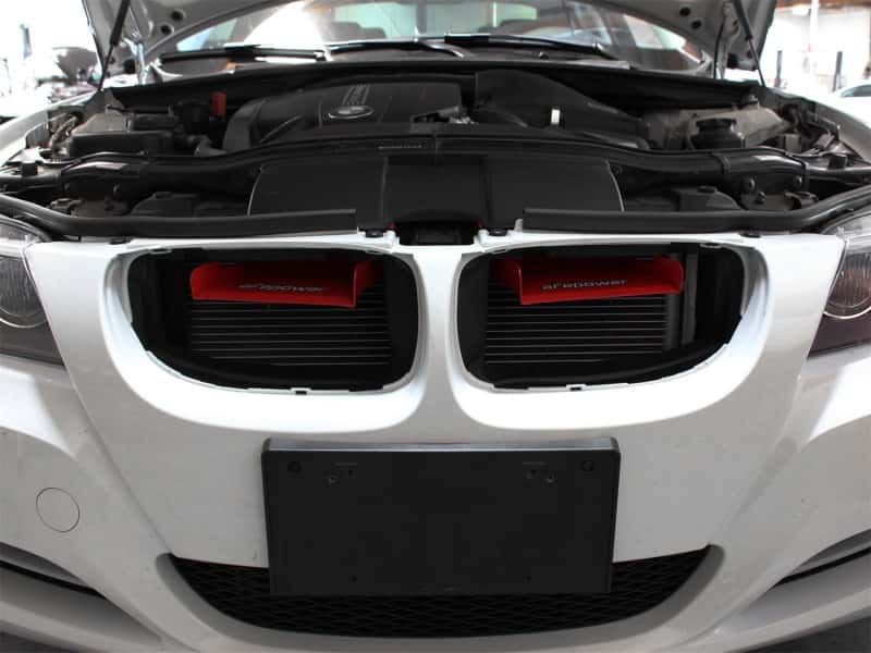 aFe — aFe MagnumFORCE Intakes Scoops AIS BMW 335i (E90/92/93) 07-13 L6-3.0L (Red)
Dynamic Air Scoop - view 5