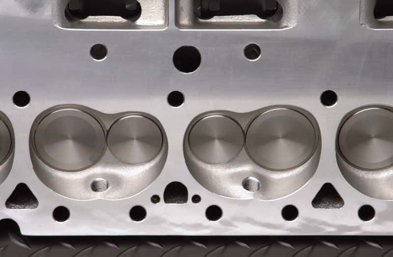 Edelbrock — Edelbrock Single Perf SBC 70cc Head Comp
CYLINDER HEADS - view 5