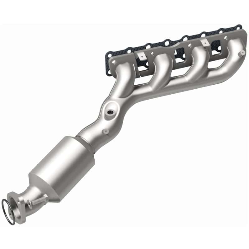 Magnaflow — MagnaFlow Direct-Fit SS Catalytic Converter 04-06 Nissan Titan 5.6L V8 (California)
California - view 31