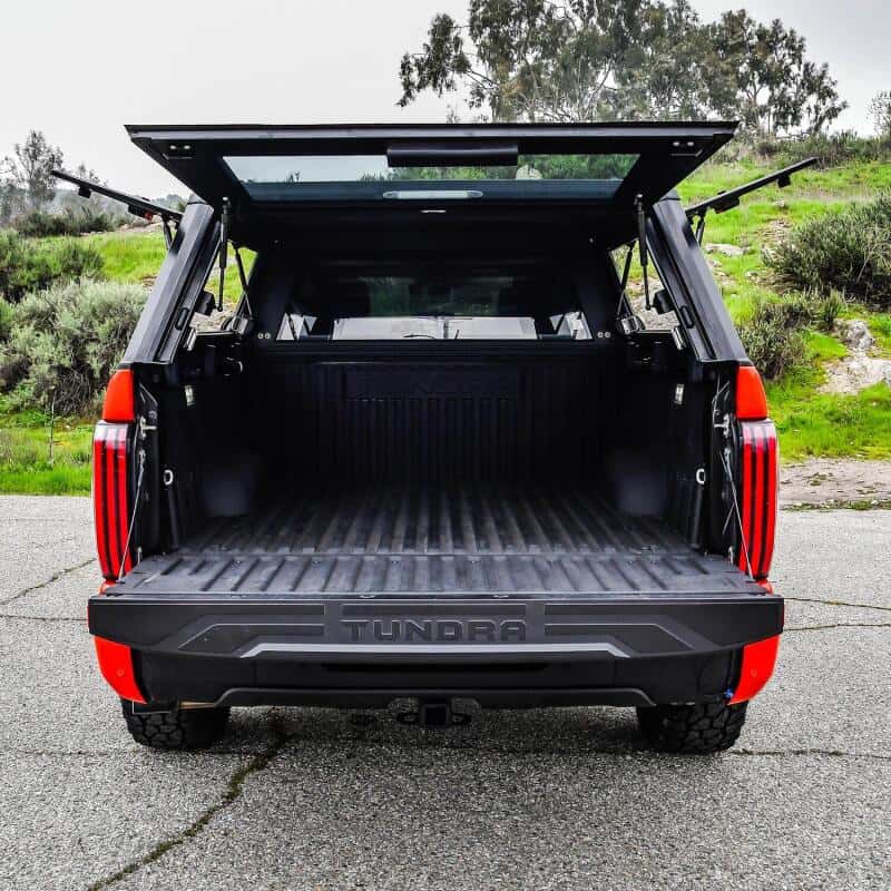 Westin — Westin EXP Truck Cap COMPLETE KIT A + B (22-25 Toyota Tundra CC 5.5ft. Bed) - Black - view 7