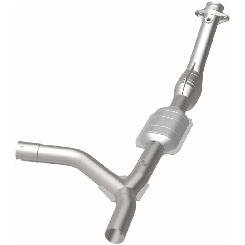 Magnaflow — MagnaFlow Conv DF 00-04 Ford E150 4.6L Passenger Side
OEM Grade
OEM - view 4