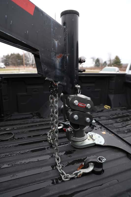 GEN-Y Hitch — Gen-Y Spartan Torsion-Flex 5in Offset 4in RD Tube Gooseneck 2-5/16in Coupler Standard Height
Gooseneck Hitch - view 5