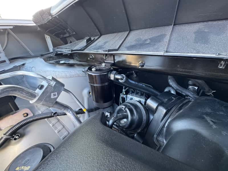 J&L — J&L 22-25 Nissan Pathfinder / 22-24 Infiniti QX60 3.5L PCV Side Oil Separator 3.0 - Blk Anodized
Oil Separator - view 3