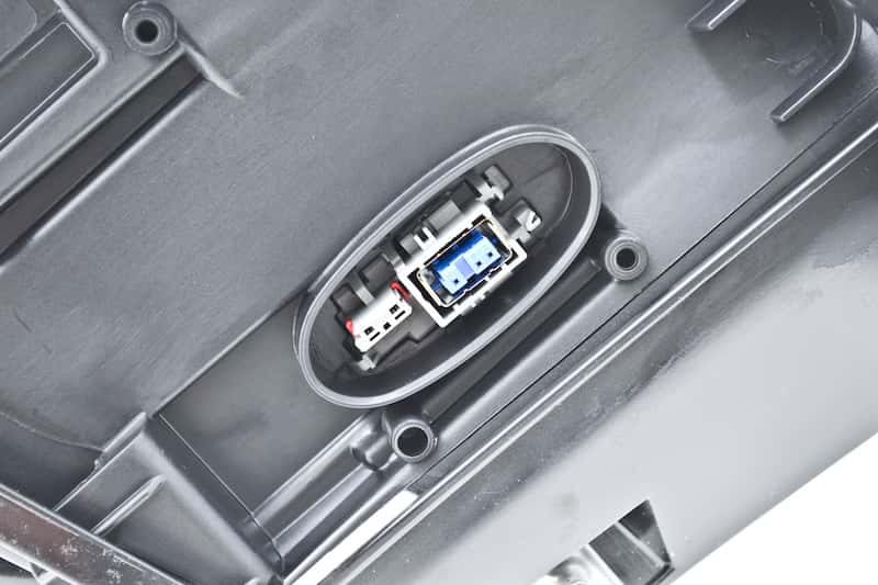 Hella — Hella 2008-2010 BMW 528i Bi-Xenon Headlight Assembly - view 8