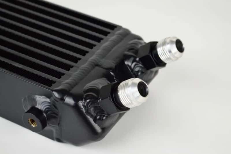 CSF — CSF Universal Dual-Pass Internal/External Oil Cooler - 22.0in L x 5.0in H x 2.25in W
CSF Oil Cooler - view 3