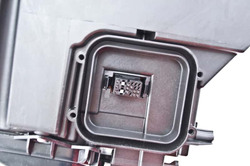 Hella — Hella 2009-2012 BMW 323i xDrive Bi-Xenon Headlight Assembly - view 7