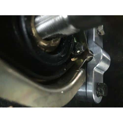 BLOX Racing — BLOX 2-Piece Billet Aluminum Solid Shifter Bushing 88-00 Civic/CRX 90-01 Integra - view 1