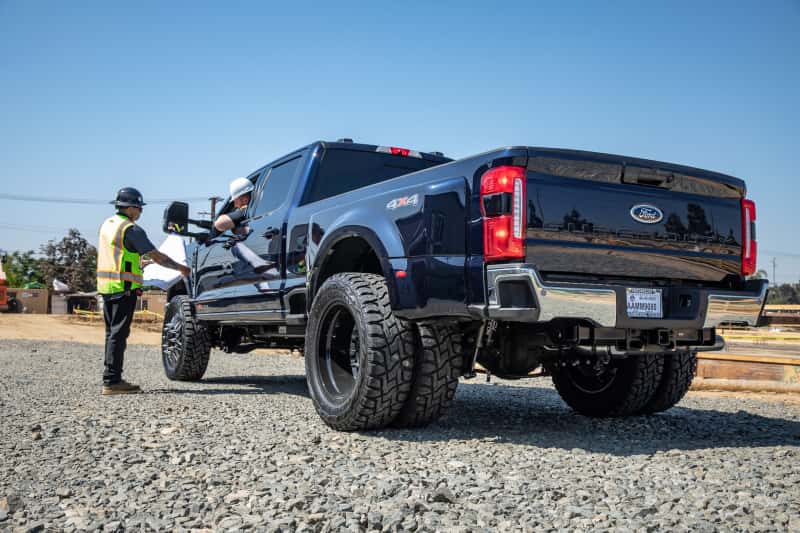ICON — ICON 2023+ Ford F250/350 2.5in Stage 3 Suspension System w/ Radius Arms
SUSPENSION SYSTEM - view 2