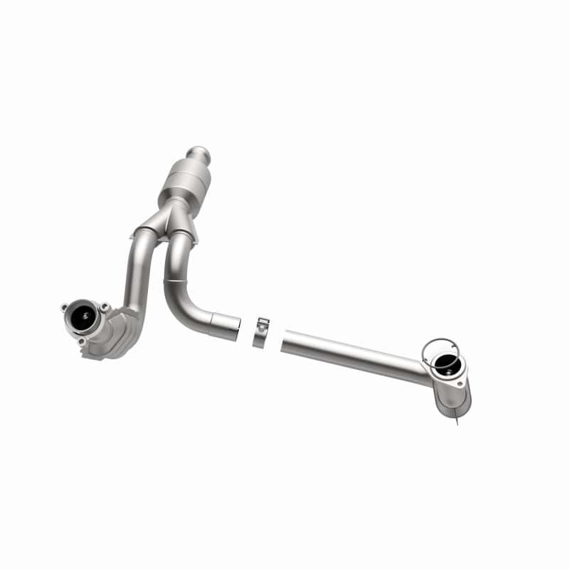 Magnaflow — MagnaFlow Conv Direct Fit 10-13 GMC Sierra 1500 V6 4.3L
California - view 25