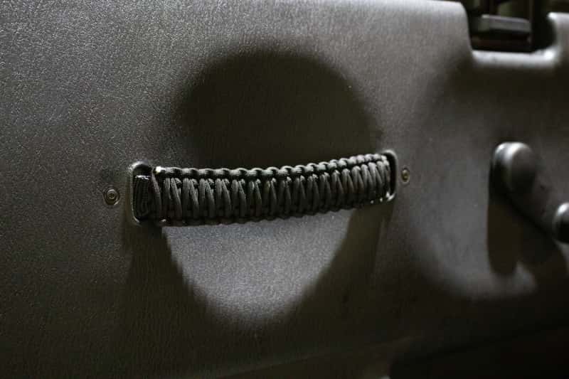 Fishbone Offroad — Fishbone Offroad 97-06 Jeep Wrangler Paracord Door Handles - Black - view 5