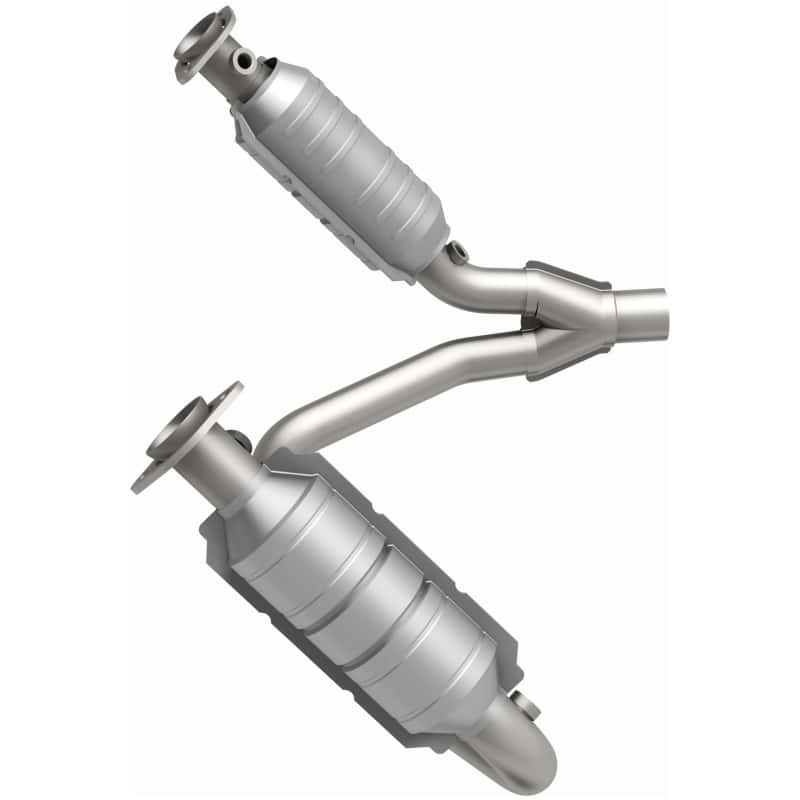 Magnaflow — MagnaFlow 06 Mitsubishi Raider Catalytic Converter DF (California)
California - view 5