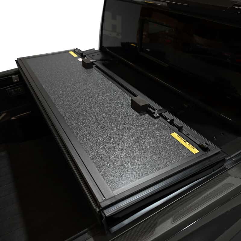 Westin — Westin 24-26 Toyota Tacoma 2WD/4WD 5ft. Bed Hard Tri-Fold Tonneau Cover - Black
HT-F Tonneau Cover - view 21
