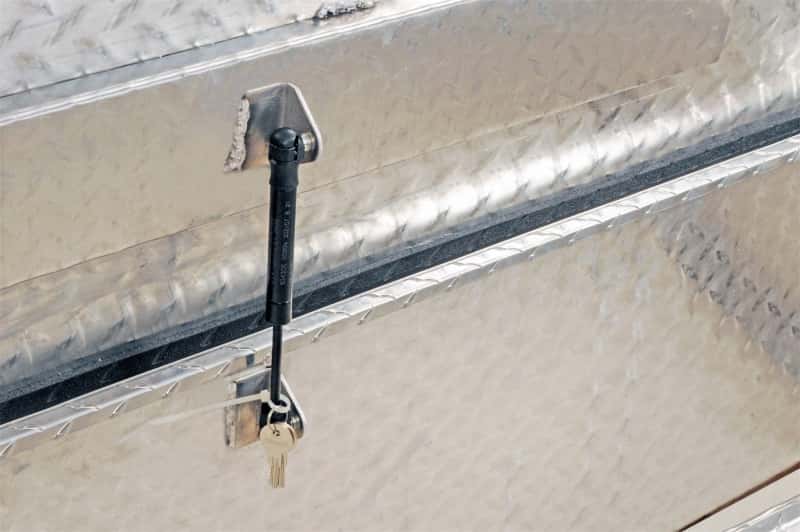 Dee Zee — Dee Zee Universal Tool Box - Specialty Narrow BT Alum MID SIZE
ToolBxTrkBedRTR - view 3