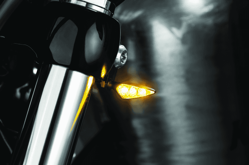 Kuryakyn — Kuryakyn Rhombus S Single Fuction Front Left Clear Lens Amber Satin Black - view 2