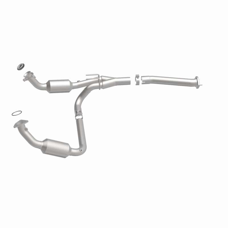 Magnaflow — Magnaflow 04-05 Chevrolet Express 1500 5.3L Direct Fit Converter
California - view 11