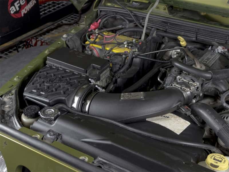 aFe — aFe Momentum GT Stage 2 Pro 5R Intake System 07-11 Jeep Wrangler (JK) V6 3.8L w/ Mechanical Fan
Momentum GT Intake - view 8