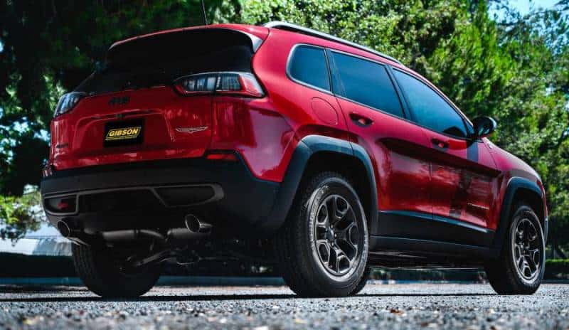 Gibson — Gibson 14-20 Jeep Cherokee 3.2L 2.5in/2.25in Cat-Back Dual Split Exhaust - Stainless
Truck/Suv (Jeep) - view 3