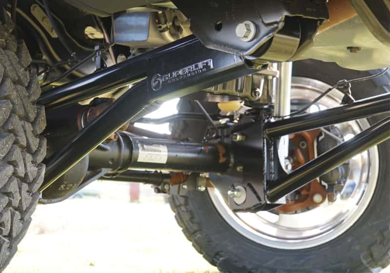 Superlift — Superlift 14-18 Ram 2500/13-18 Ram 3500 4WD Replacement Radius Arms 4in Lift Kit Component Box - view 3