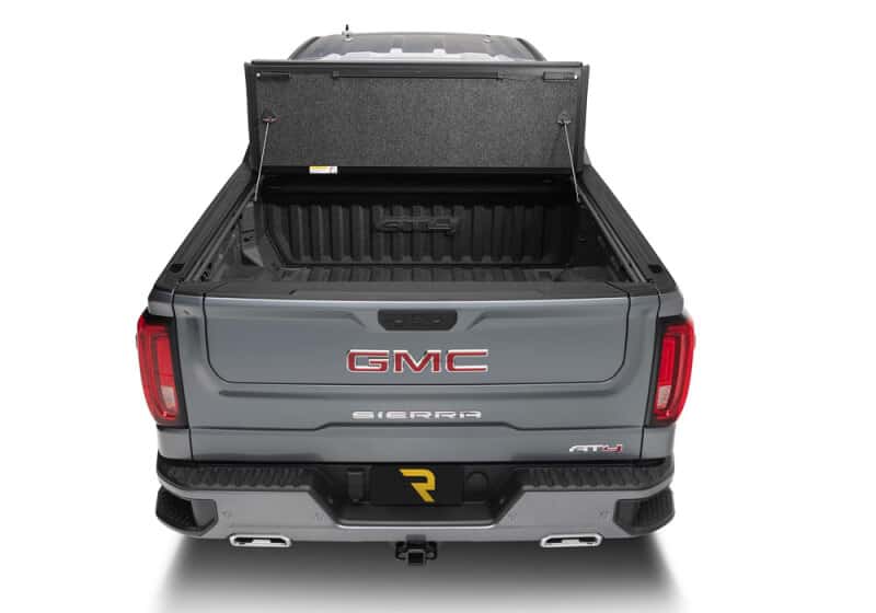 Undercover — UnderCover 19-20 Chevy/GMC Silverado/Sierra 69.6in Fusion Bed Cover - Havana - view 11