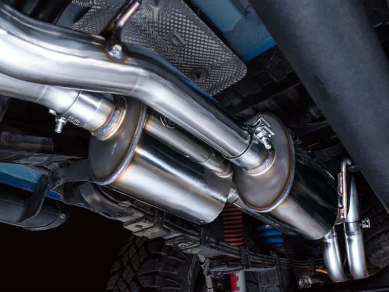 AWE Tuning — AWE 16-22 Toyota Tacoma 0FG Catback Exhaust w/ BashGuard - Dual Diamond Black Tips
0FG Catback - view 6
