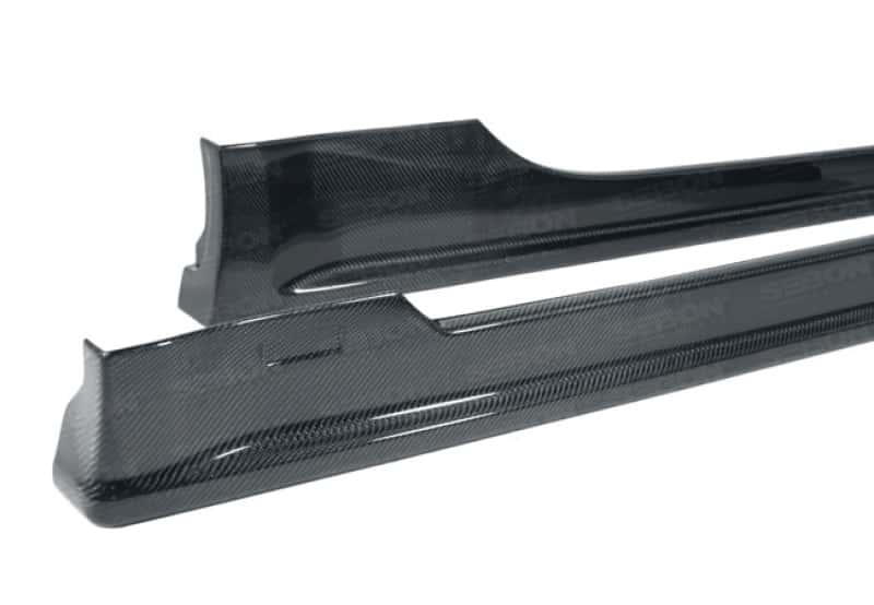 Seibon — Seibon 02-05 Nissan 350Z TT-Style Carbon Fiber Side Skirts - view 2
