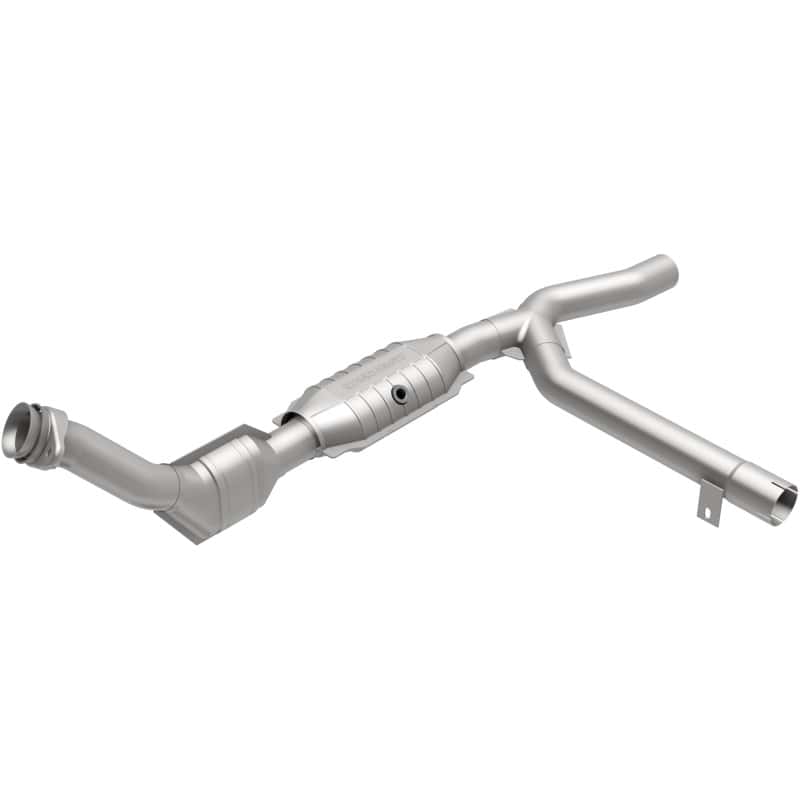 Magnaflow — MagnaFlow Conv DF 01 Ford Trucks 4.6L
California - view 2