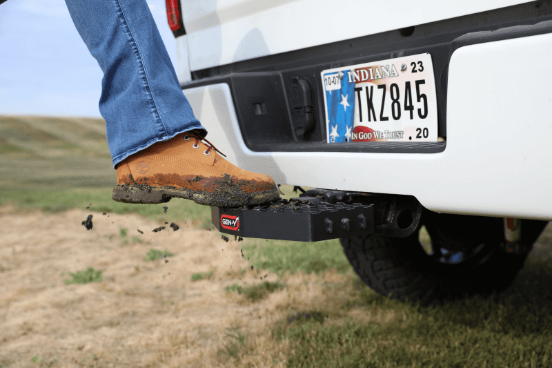 GEN-Y Hitch — Gen-Y Phantom 2in Shank 400lb Capacity Serrated Hitch Step
Hitch Step - view 5