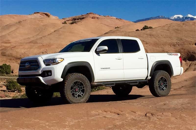 Tuff Country — Tuff Country 05-23 Toyota Tacoma 4X4 & Prerunner 3in Lift Kit w/Control Arms (Excl TRD Pro SX6000)
Complete Kit (w/SX60 - view 3