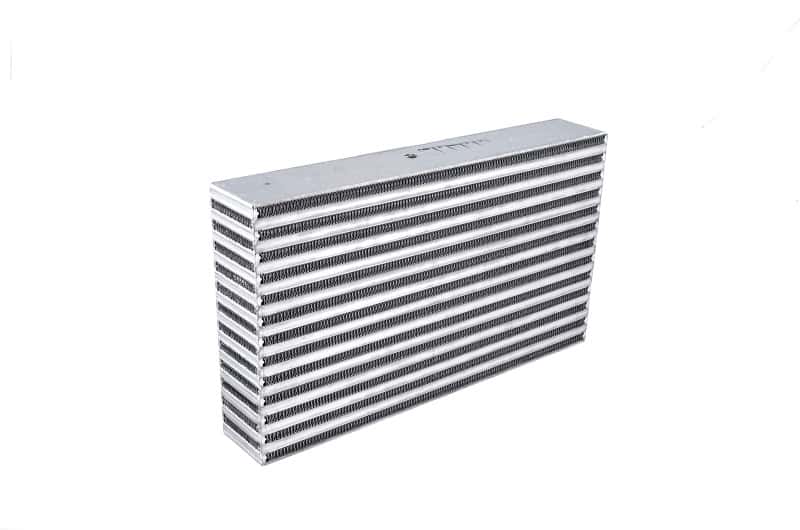 Garrett — Garrett Air / Air Intecooler CAC (18.00in x 10.50in x 3.00in) - 510 HP
grt703518-6017 - view 2