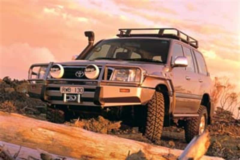 ARB — ARB Combar 100Ifsto 10/02 9-12 (Fit Kit NOT Included)
Combination Bumper - view 3