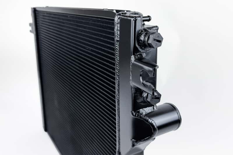 CSF — CSF BMW E28 M5 (US and Euro) / E24 M635CSi / E24 M6 High-Performance Radiator
CSF Radiator - view 6