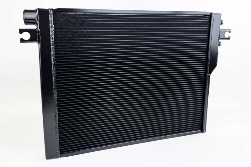 CSF — CSF BMW E28 M5 (US and Euro) / E24 M635CSi / E24 M6 High-Performance Radiator
CSF Radiator - view 1