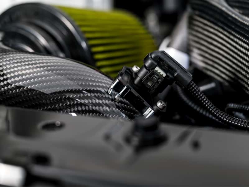 AWE Tuning — AWE Tuning 2020+ Toyota GR Supra S-FLO Carbon Intake
S-FLO Intake - view 8