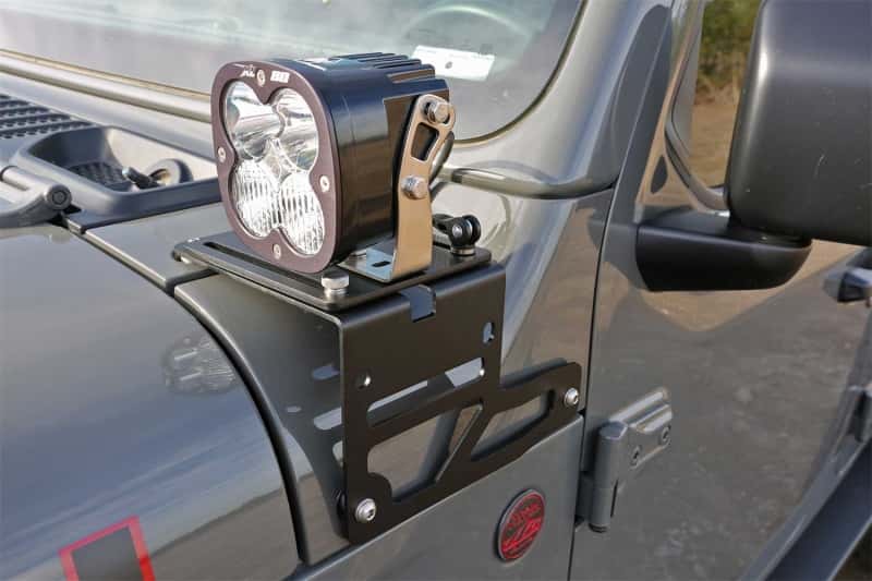 Fabtech — Fabtech 18-21 Jeep JL/JT Light Bracket Kit (Adjustable)
OrdRacingLampMnt - view 4