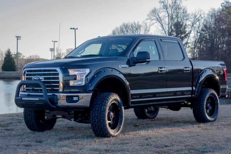 LUND — Lund 04-18 Ford F-150 (Excl. Heritage) Bull Bar w/Light & Wiring - Black
BULL BAR W-LED LIGHT
Bull Bar - view 7