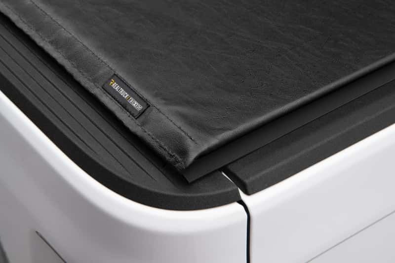 Truxedo — Truxedo 2020 Jeep Gladiator 5ft Lo Pro Bed Cover - view 9