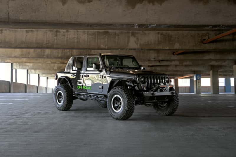DV8 Offroad — DV8 Offroad 07-23 Jeep Wrangler/Gladiator JT/JK/JL FS-25 Stubby Front Bumper w/Plated Bull Bar
Stubby Front Bumper - view 12
