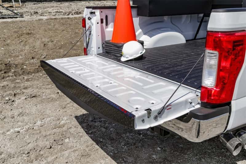 Dee Zee — Dee Zee 07-13 Chevrolet Silverado/Sierra Tailgate Protector Cap Black-Tread
TlgtCapProtector - view 7