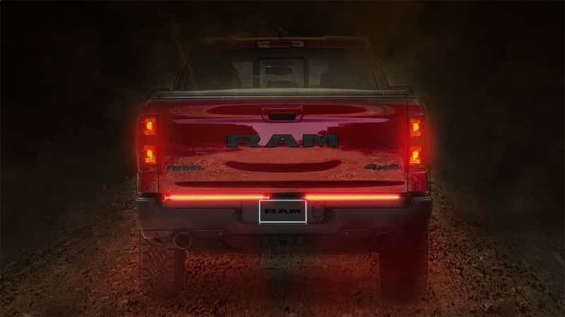 Putco — Putco 15-22 Chevy Colorado//20-22 Jeep Gladiator 48in Light Blade Direct Fit Kit Red/Amber/White
Tailgate Light Bar - view 16