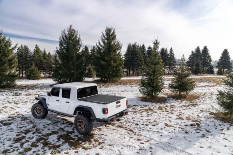 BAK — BAK 20-21 Jeep Gladiator Revolver X4s 5ft Bed Cover - view 5
