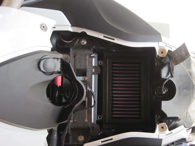 K&N Engineering — K&N 06-10 BMW F800S/ST Air Filter
Air Filter - view 5