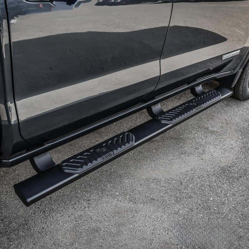 Westin — Westin 19-22 Chevrolet Silverado 1500 DC R5 Nerf Step Bars - Blk
Nerf/Step Bar - view 6