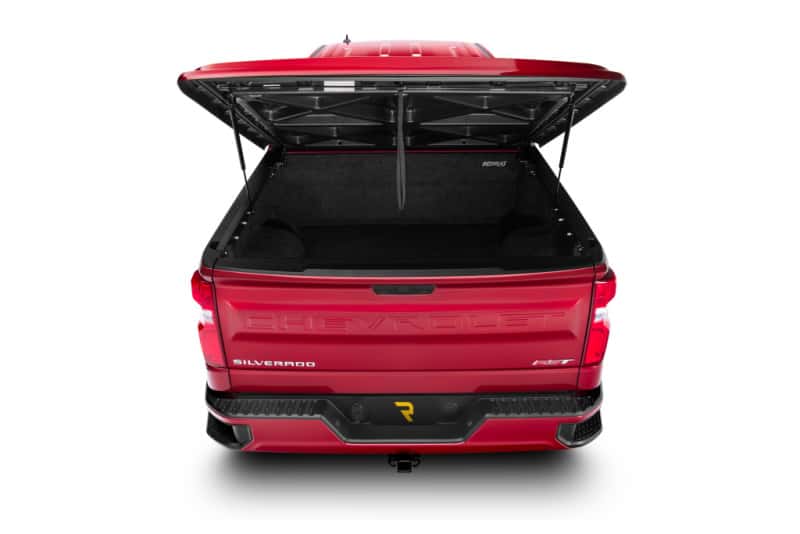 Undercover — UnderCover 2019 Chevy Silverado 1500 5.8ft Lux Bed Cover - Deep Ocean Blue
LUX 19-23Silv5ft.9 G
LUX 19-23Silv5'9 G1K - view 17