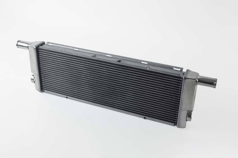 CSF — CSF Porsche 911 Turbo/GT3 RS/GT4 (991) Center Radiator
CSF Radiator - view 1