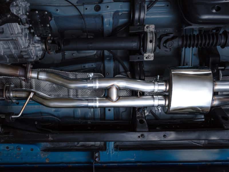 AWE Tuning — AWE 16-22 Toyota Tacoma 0FG Catback Exhaust w/ BashGuard - Dual Diamond Black Tips
0FG Catback - view 4